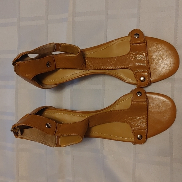 Nine West Sandals with Low Heel Size 7.5 - Picture 2 of 7
